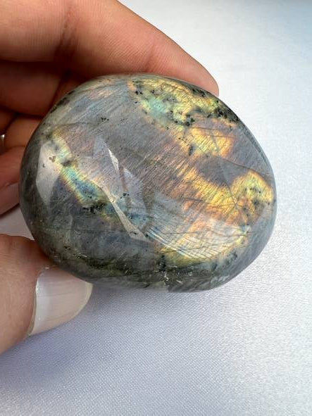 Labradoriet - Labradoriet palmsteen - Labradoriet handsteen - Labradorite - Palmstone - Handstone